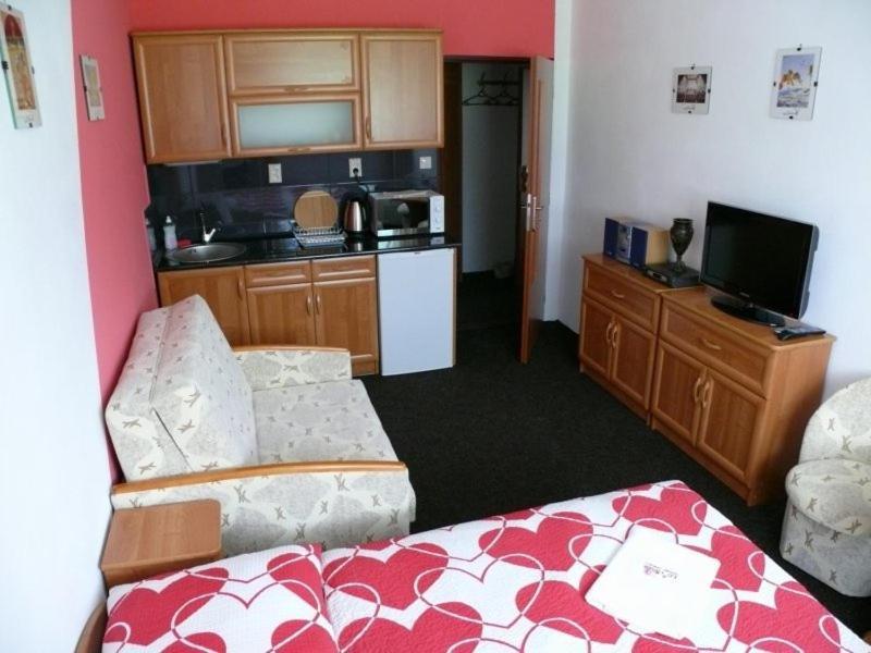 Apartman Dinda Tatranska Lomnica Bagian luar foto